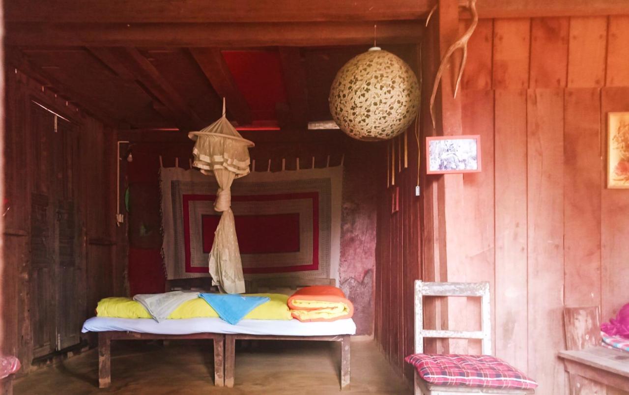 Shanta Ghar A Rustic Guesthouse Chitwan Exterior photo