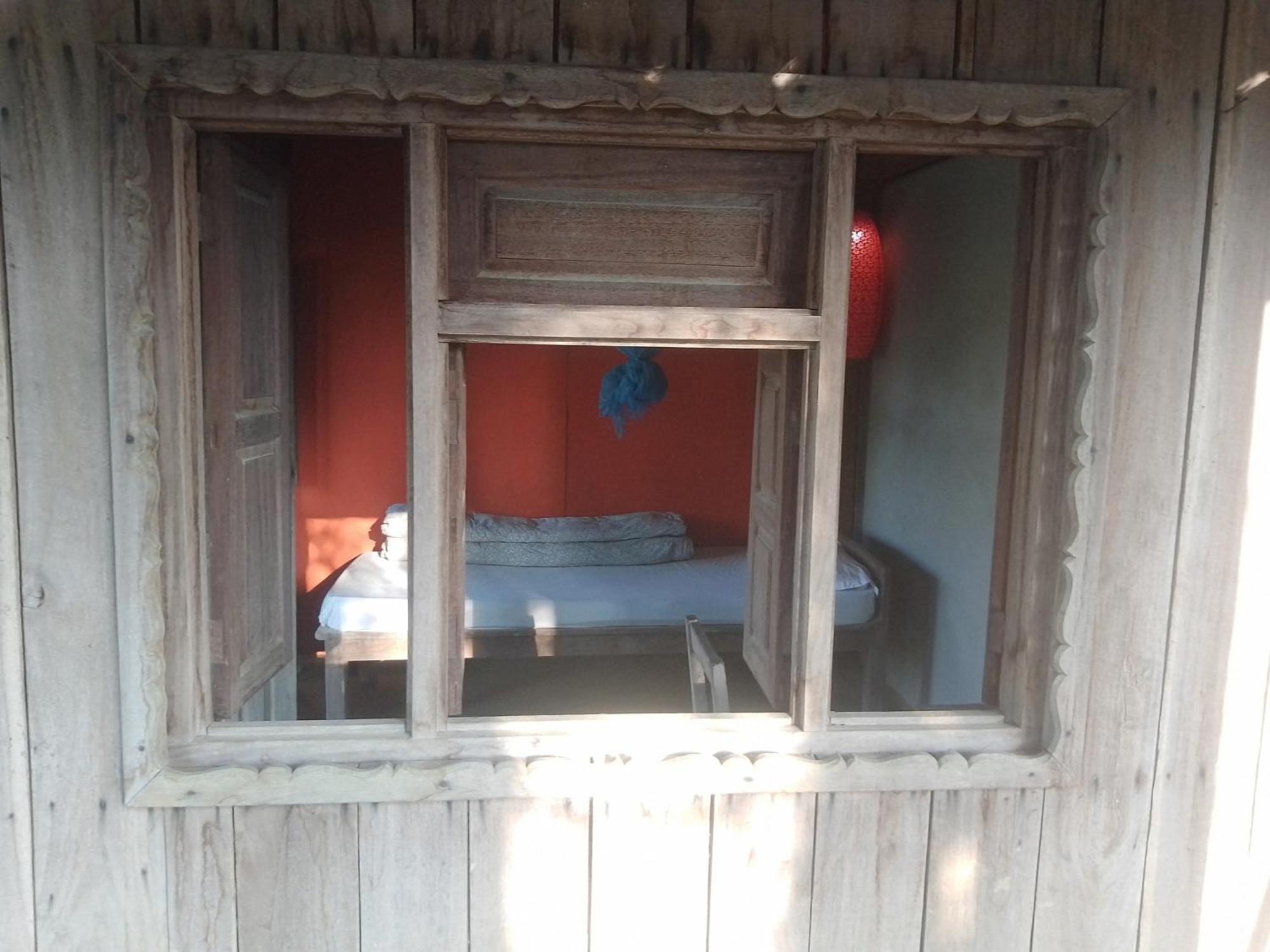 Shanta Ghar A Rustic Guesthouse Chitwan Exterior photo
