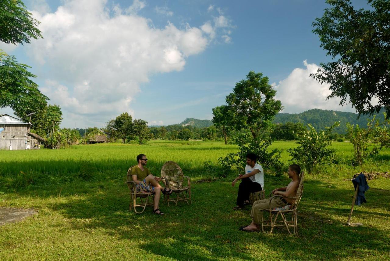 Shanta Ghar A Rustic Guesthouse Chitwan Exterior photo