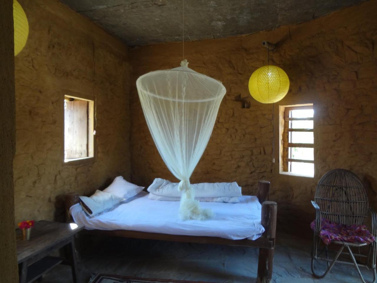 Shanta Ghar A Rustic Guesthouse Chitwan Exterior photo