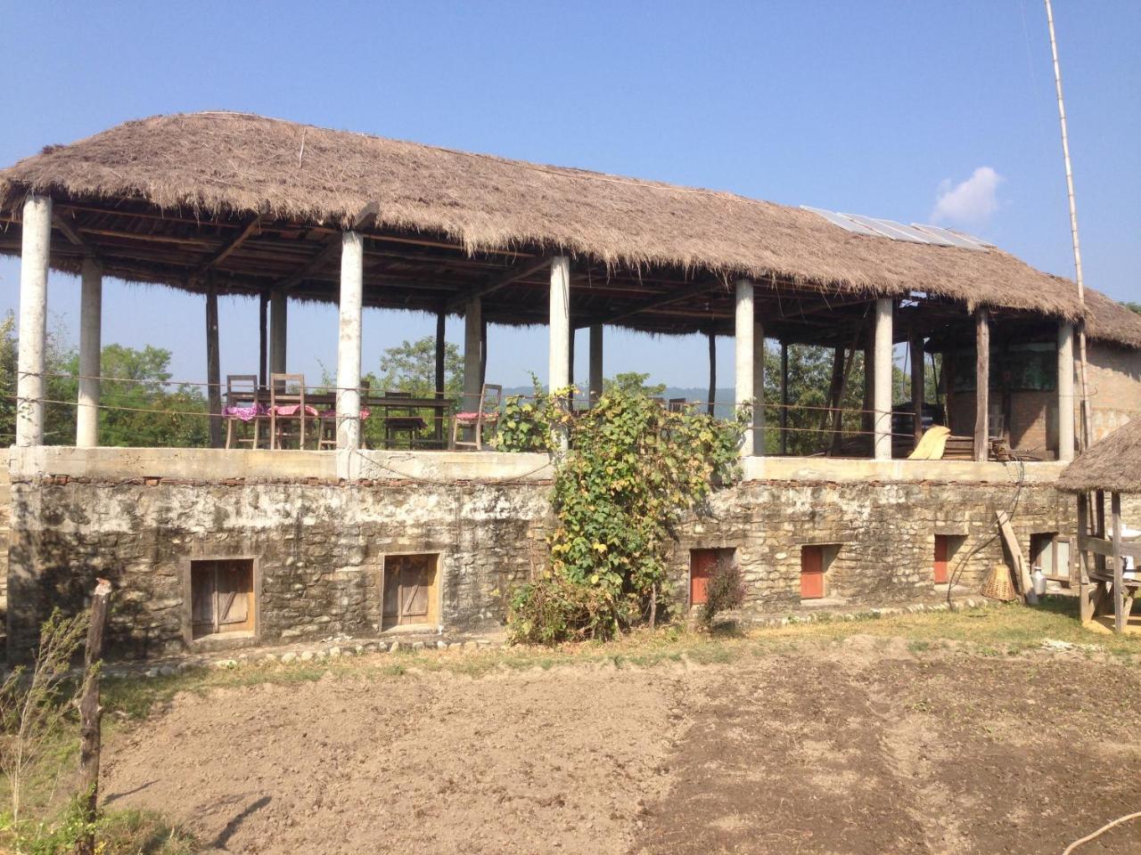 Shanta Ghar A Rustic Guesthouse Chitwan Exterior photo
