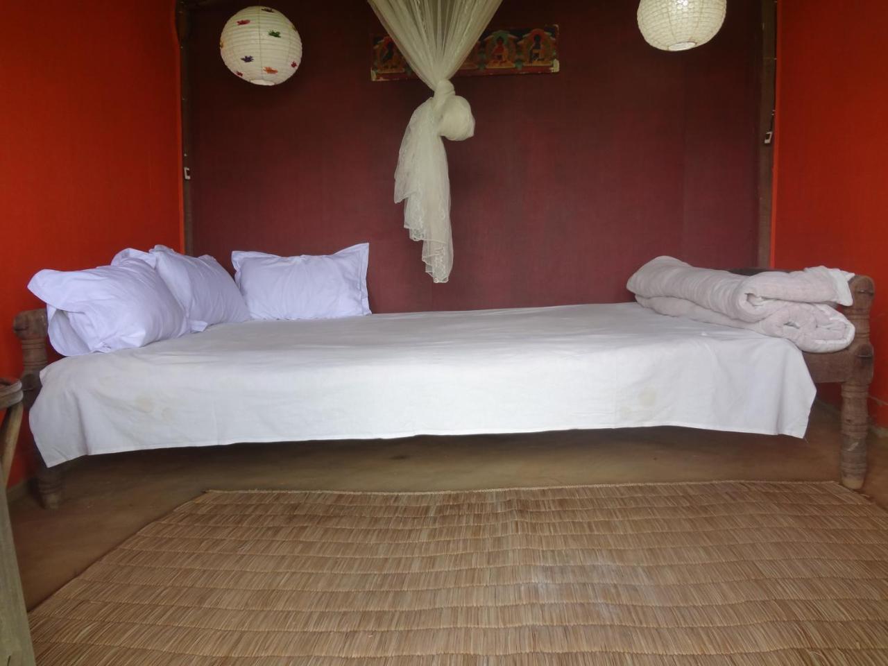 Shanta Ghar A Rustic Guesthouse Chitwan Exterior photo