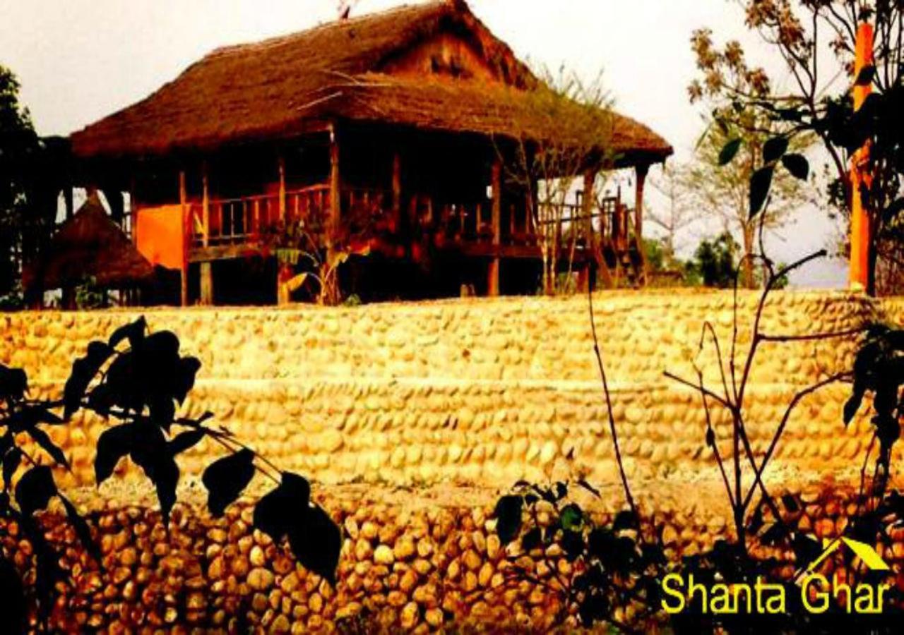 Shanta Ghar A Rustic Guesthouse Chitwan Exterior photo